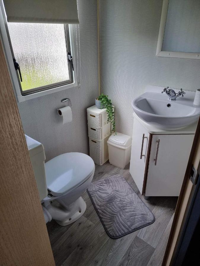 Whitehouse Leisure Park North Wales 6 Birth Caravan *